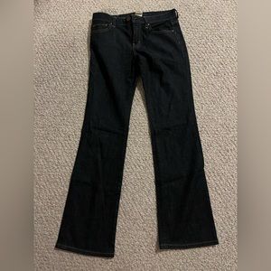 VINTAGE Wide legged BLUE JEANS!